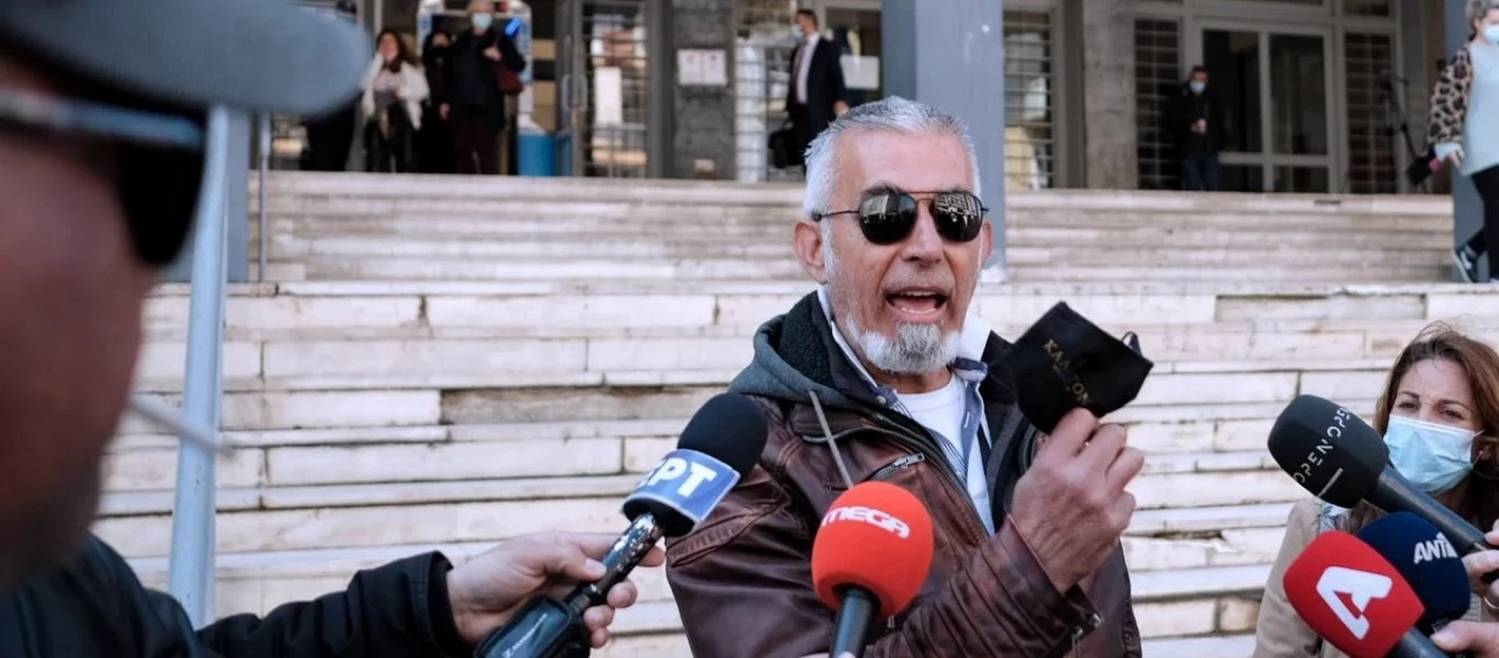 Θέρμη: Δίωξη σε γονέα που δεν ήθελε να κάνει το παιδί του self test (βίντεο)